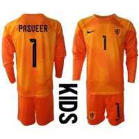 Camiseta Países Bajos Remko Pasveer #1 Portero Segunda Equipación Replica Mundial 2022 para niños mangas largas (+ Pantalones cortos)